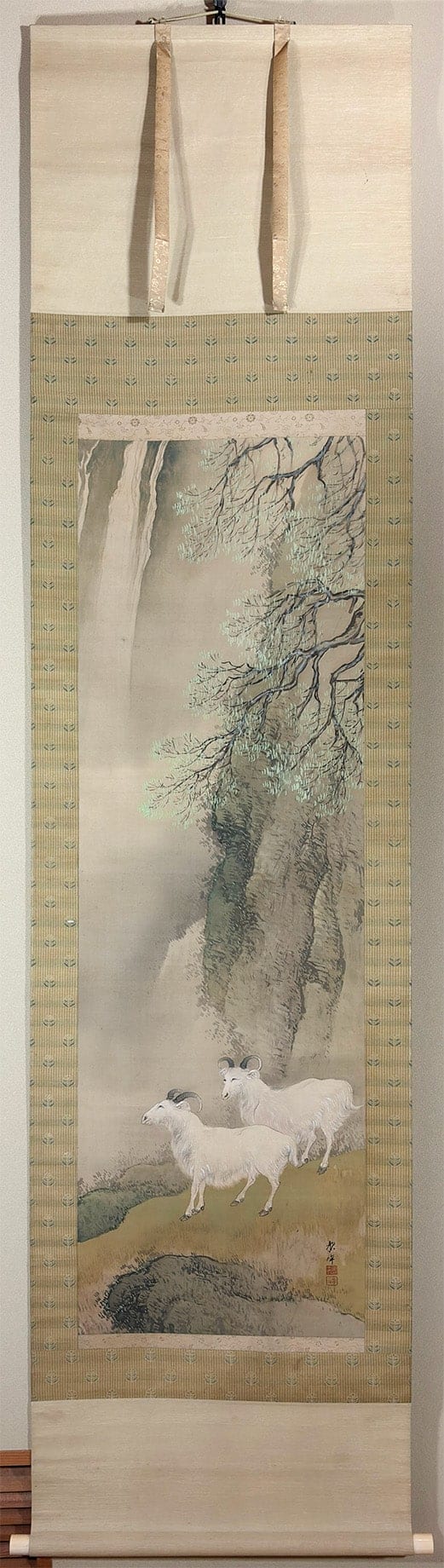 春渓遊羊